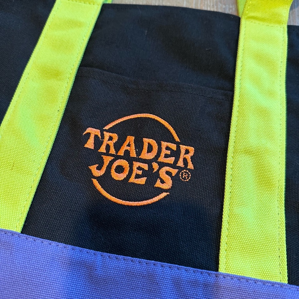 Set-Trader Joe's Canvas Tote Bags -New - Picture 2 of 3
